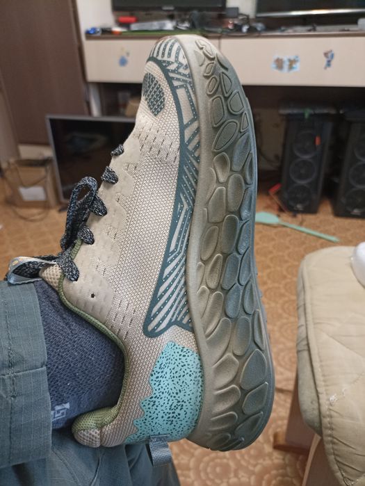 Кроссовки новые NB 41р. 255мм..