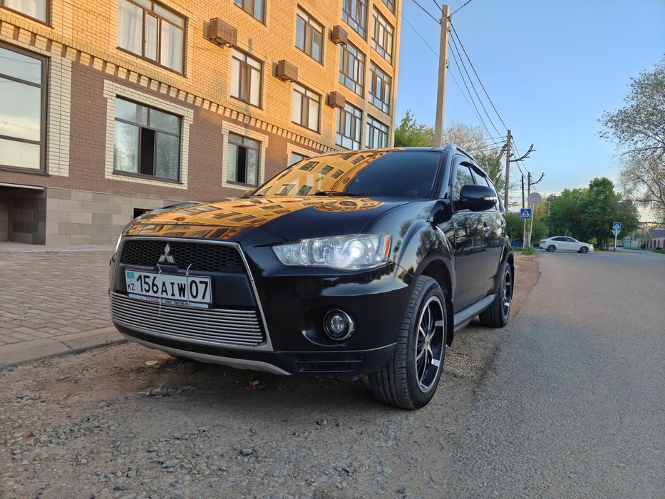 Mitsubishi outlander 2010