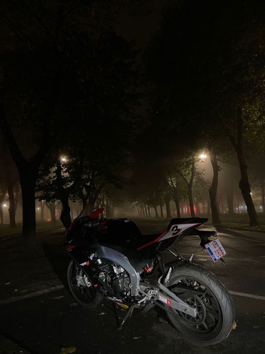 Vand Aprilia RS4 125 4T