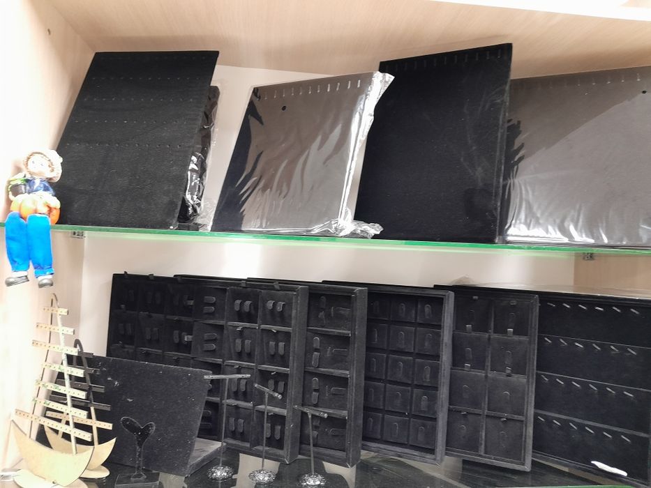 Подставки под украшения