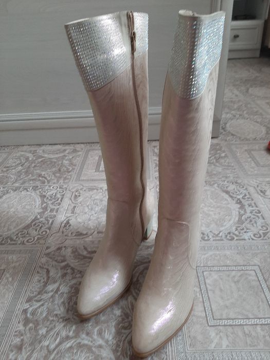 Сапоги женские ^