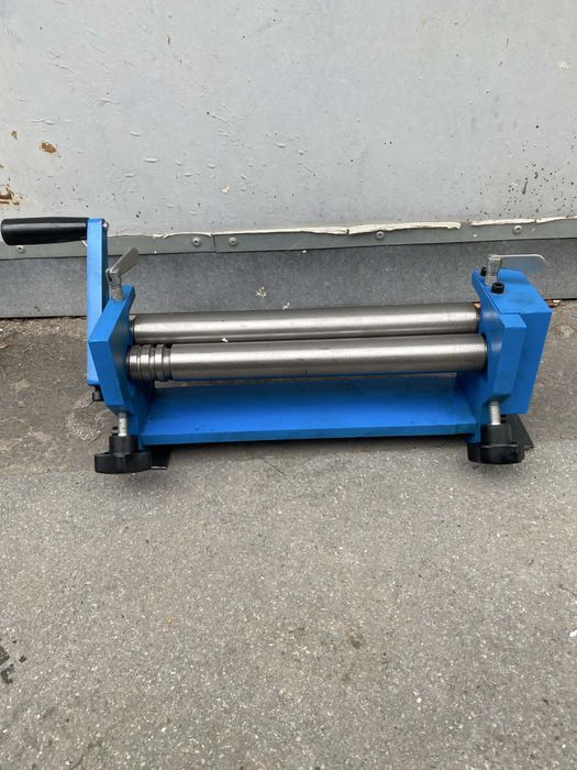 Ръчна огъваща машина