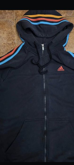 Adidas esensials 3 stripes