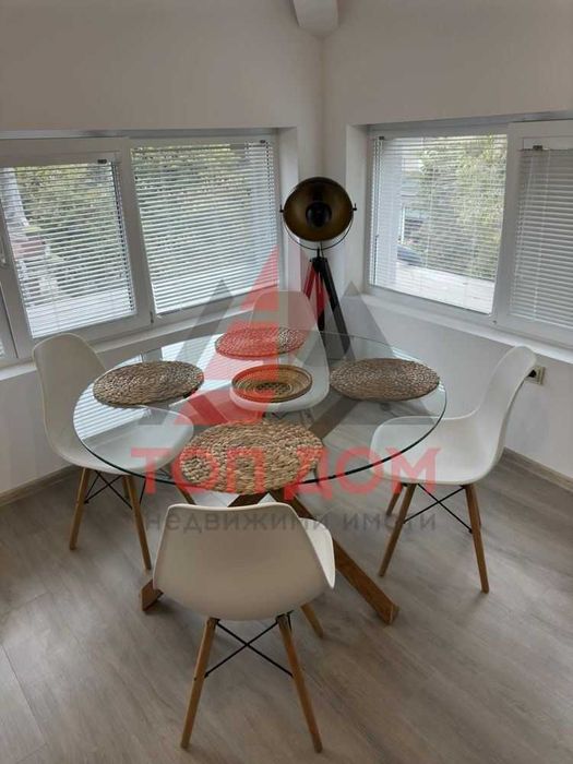 Дава се под наем Тристаен апартамент в Варна, Гръцка махала - 95 кв.м за 1000 € - Снимка #7