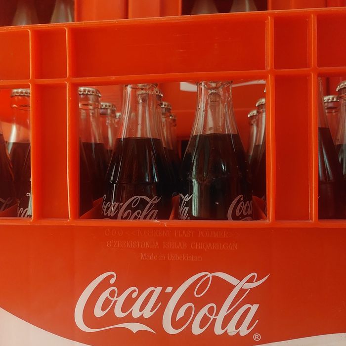 Янги Кока кола тараси