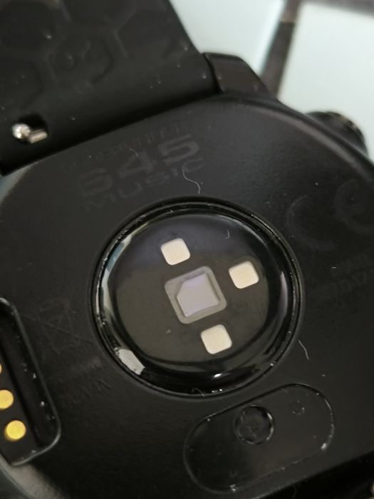 Смарт часы Garmin Forerunner 645 Music