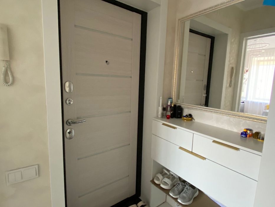 Продам 3 комн. квартиру