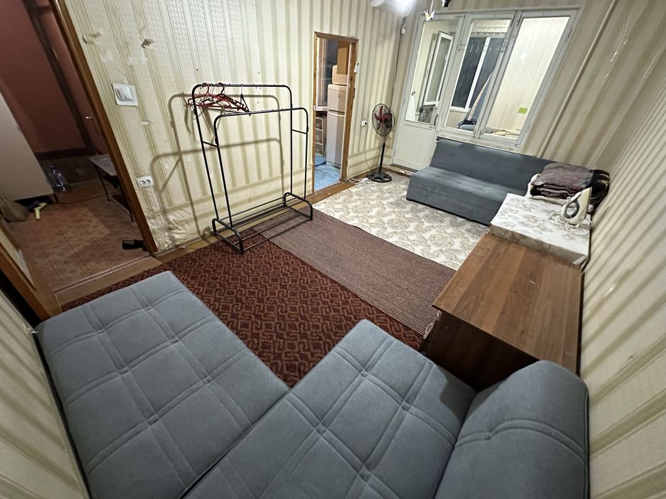 Максим Горький метро, 300. Мебель и техника.
