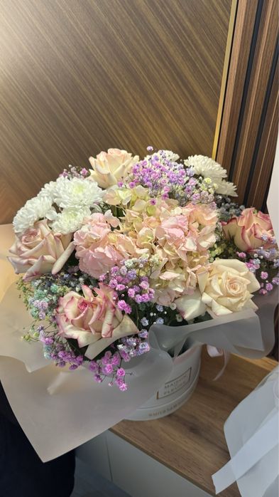 Продам цветы свежые.