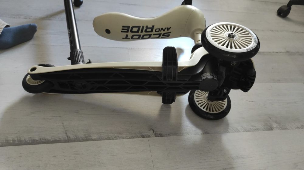 Scoot and ride trotineta