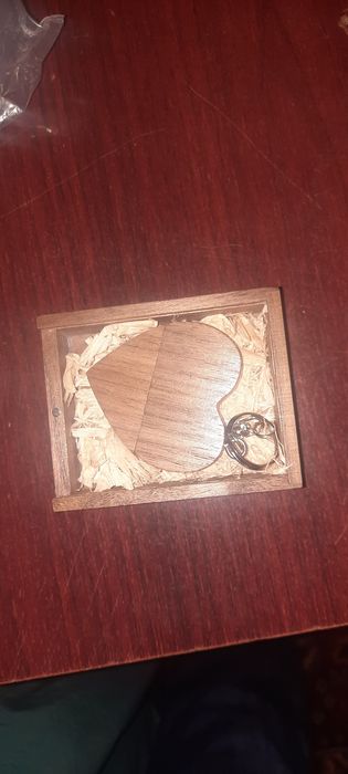 64li fleshka yurakcha shaklida