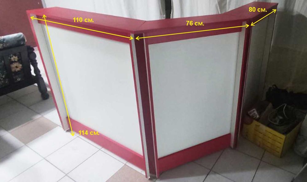 Ресепшн (сделан добротно)