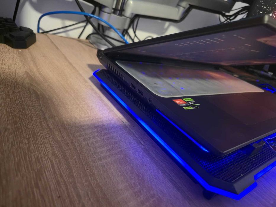 ROG Strix G713PI 17" 7945HX 16c/32t, RTX 4070, 1tb SSD, garanție 2028