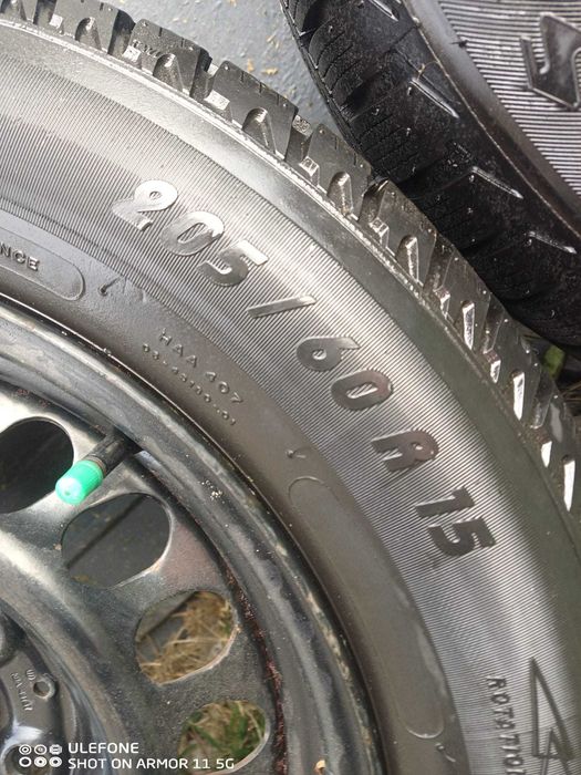 Cauciucuri de iarna echipate complet(215x60x15)