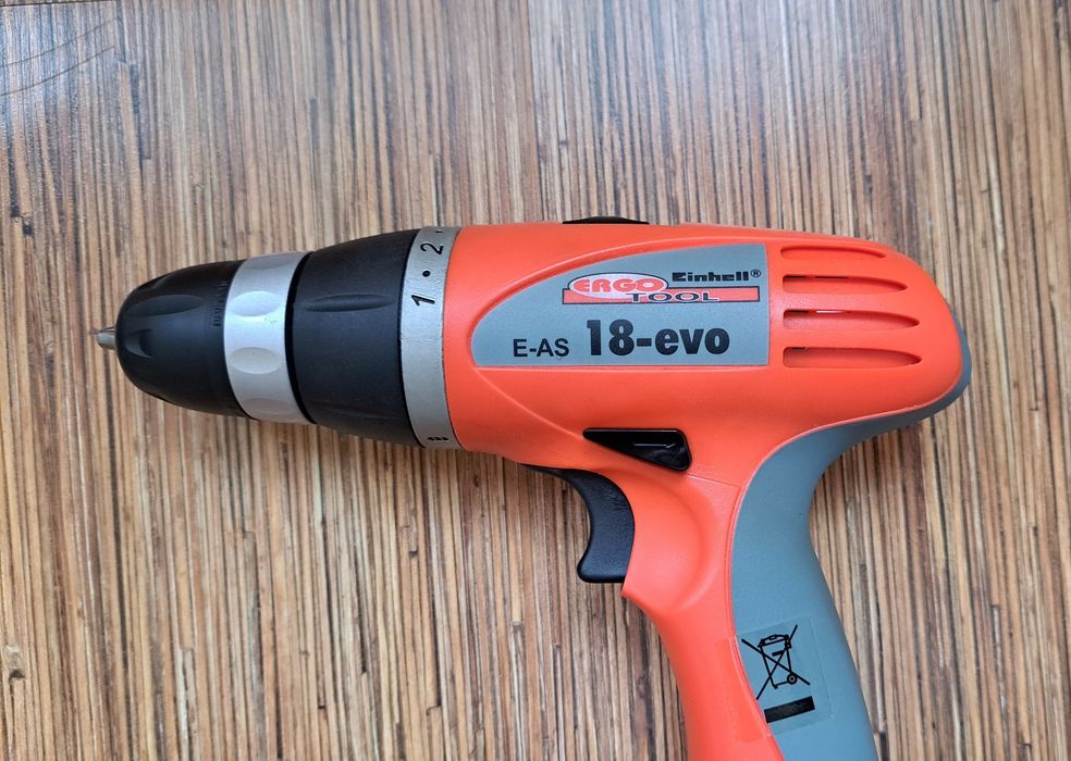 Акумулаторен винтоверт Einhell 18V
/2 скорости/2 батерии