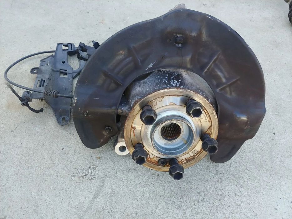 fuzeta stanga fata 1.3 t b  mercedes b-class w247