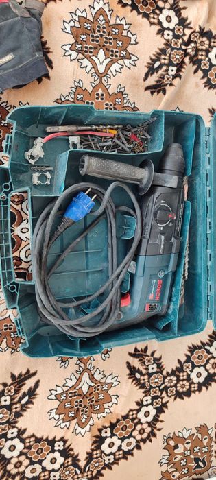 Перфоратор Bosch GBH-2-28