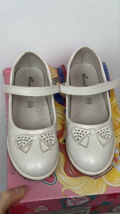 Туфли на девочку