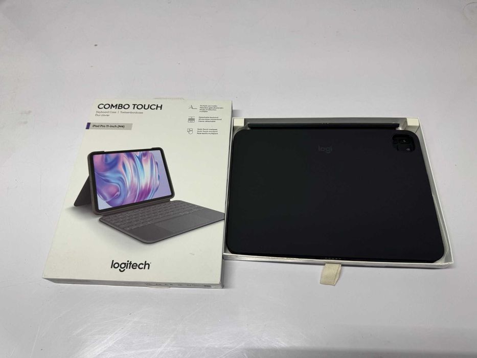 Клавиатура Logitech Combo Touch iPad Pro 11/ M4