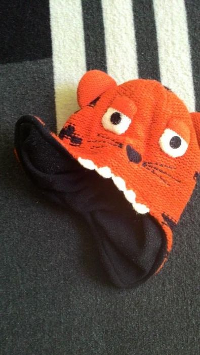 Жилетка и шапка на JOHN LEWIS