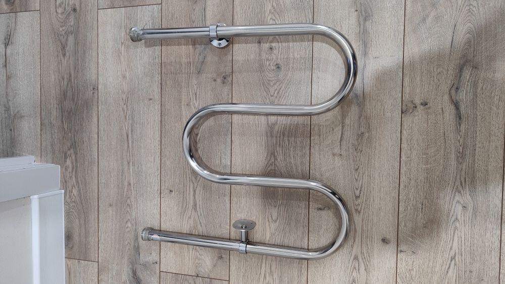 Змейка полотенце сушитель