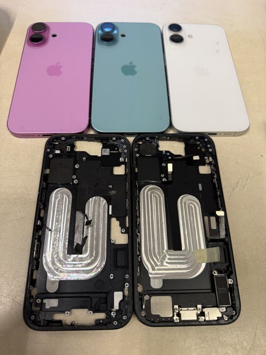 Carcasa originala iphone 16