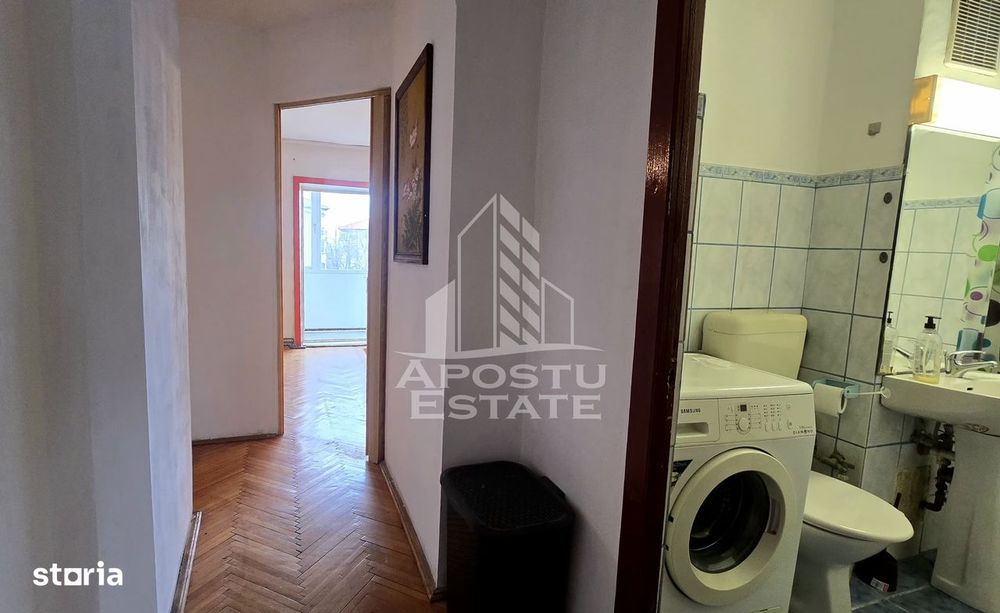 Apartament 2 camere de vanzare, etaj intermediar, centrala, Bucovina