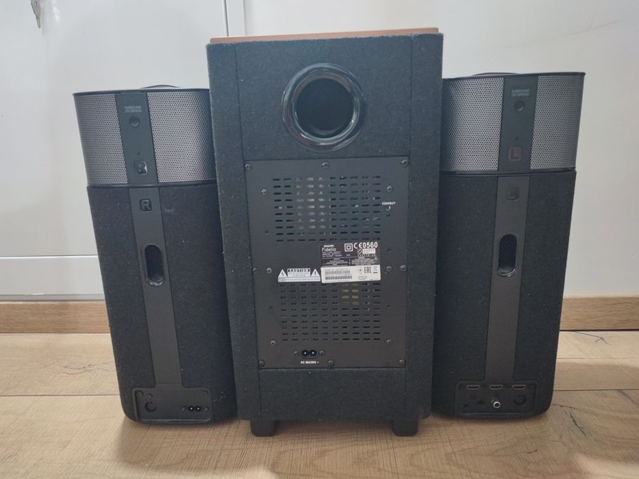 Home cinema Philips Fidelio 4.1 Bluetooth 210W subwoofer sateliti