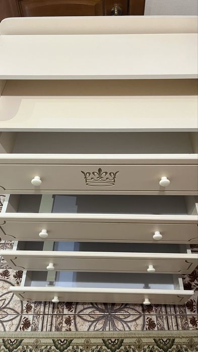 Продам комод+ пеленальный столик