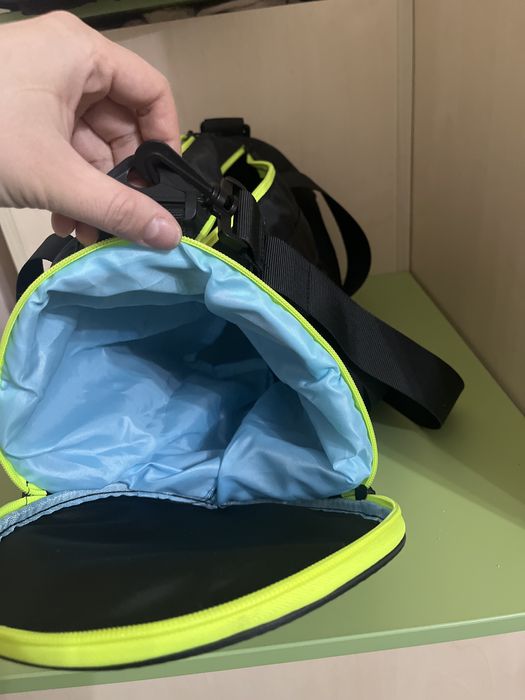 сумка для тренировок или бассейна