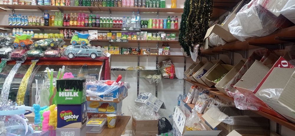 Дукон сотилади факат таварлари