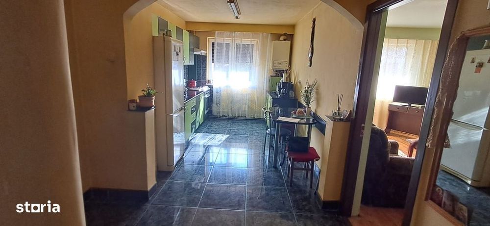 Va propunem la vinzare un apartament bine compartimentat.