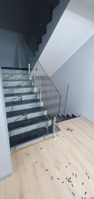 Каленное Стекло 10 мм 35 доллр 1 кв Установка

Доставка внутри