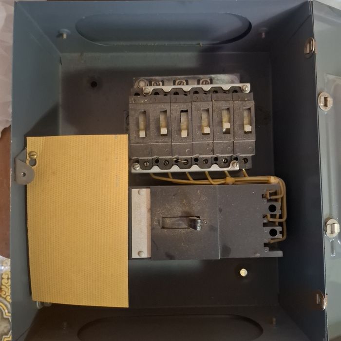 Электрический  ящик