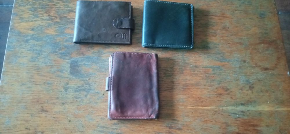 Продам кошельки мужские новые недорого