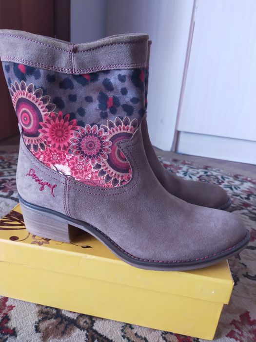 Продам обувь 3000