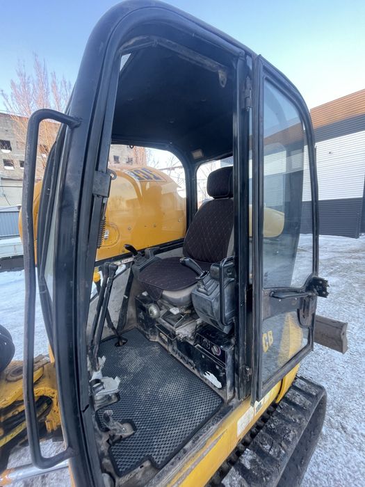 Мини экскаватор jcb 6 тонн