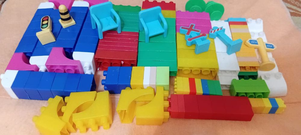 Пластмассовый конструктор для детей