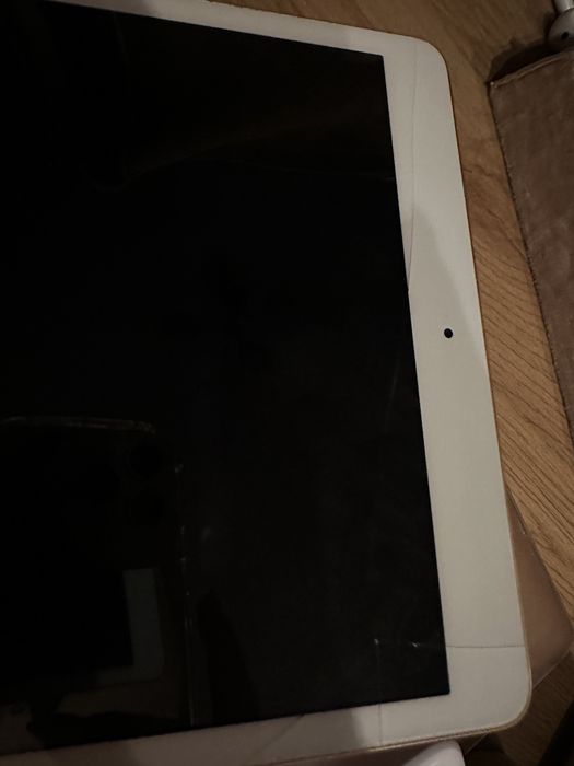Ipad 10.2 пукнат дисплей