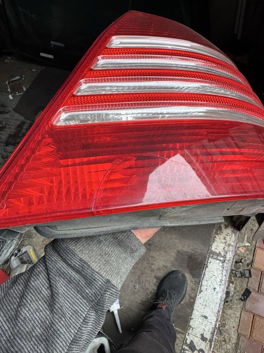 Фонарь задний w220