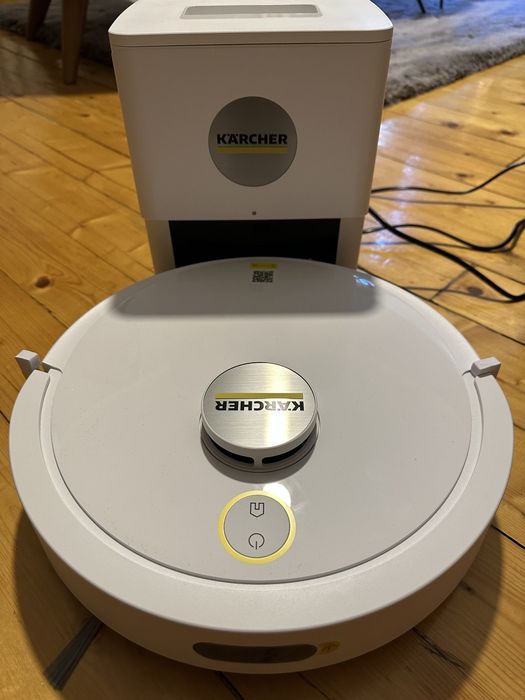 Продавам прахосмукачка робот karcher
