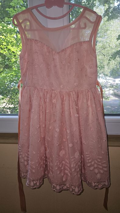 Страхотна рокличка за малка принцеса размер 116 - 6г