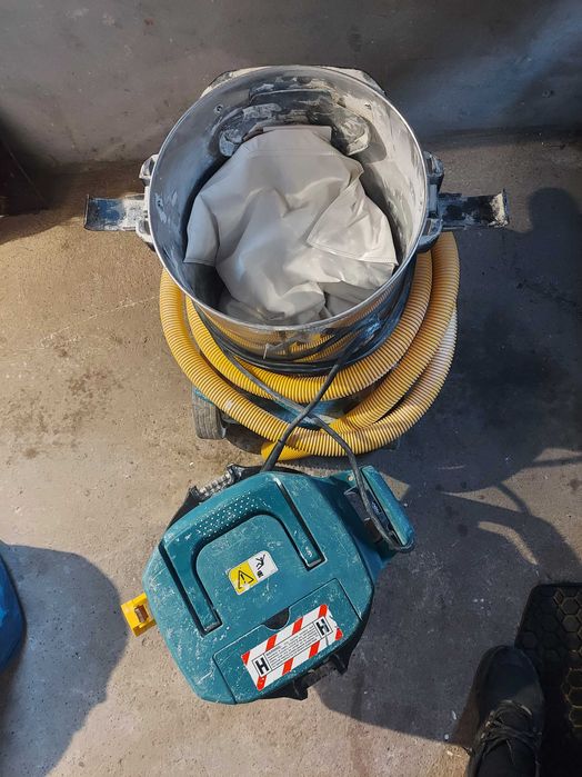 Прахосмукачка Макита VC3211H 110V