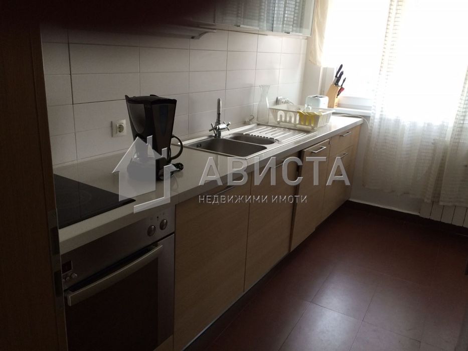 Дава се под наем Тристаен апартамент в София, Център - 120 кв.м за 1020 € - Снимка #11