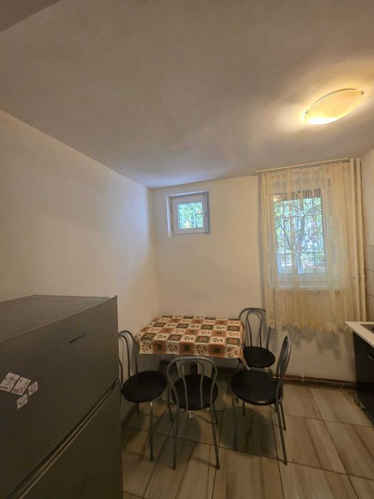 Vand apartament cu doua camere strada Iza, Mun. Oradea