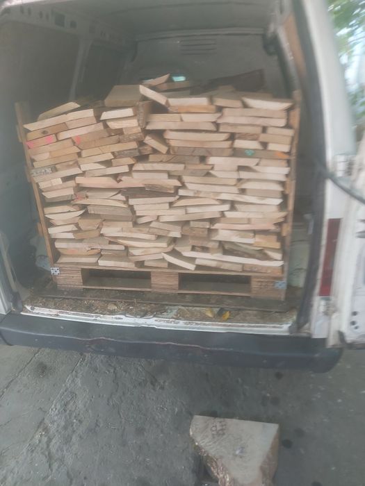 Vând deșeuri esență tare la palet.0735 656 698