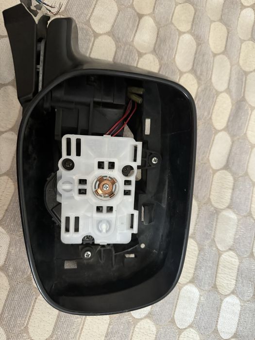 Зеркало на тайота камри 40