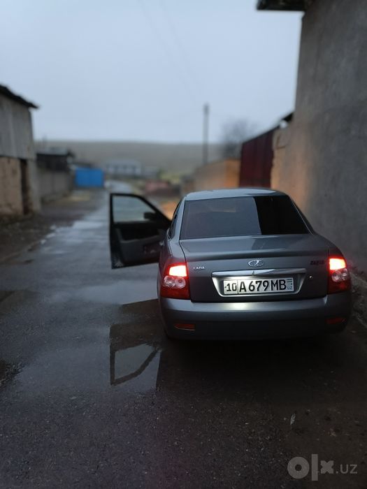 Лада приора сотилади