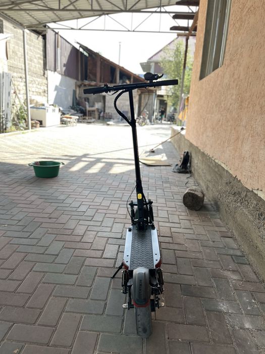 Продаю электросамокат Joyor Y7-S | Черный | Б/у
