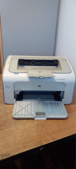 Принтер HP Lazerjet P1005